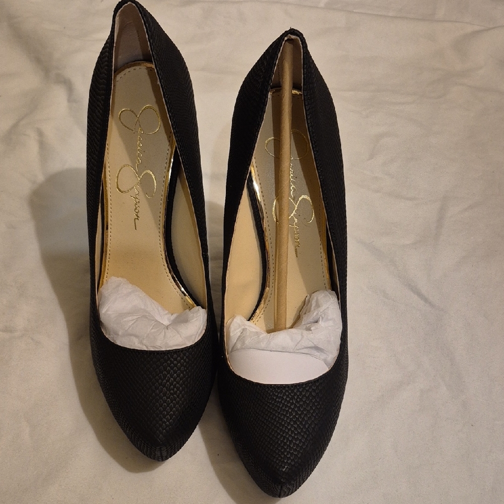 Jessica Simpson Black Textured Heels